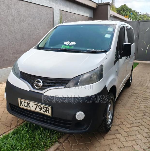 Nissan NV200 2010 White