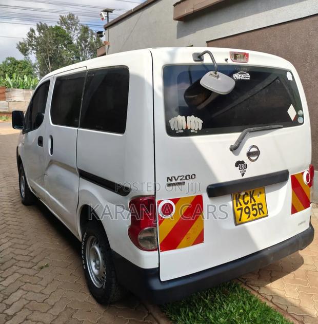 Nissan NV200 2010 White