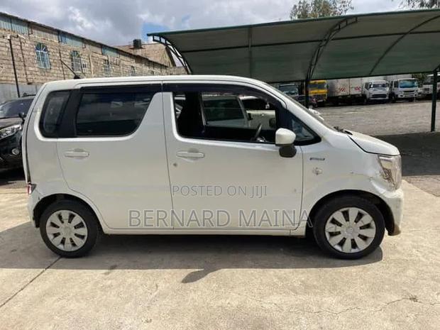 Suzuki Wagon R 2018 White