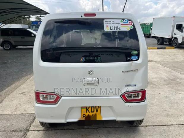 Suzuki Wagon R 2018 White