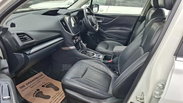 Subaru Forester 2019 White