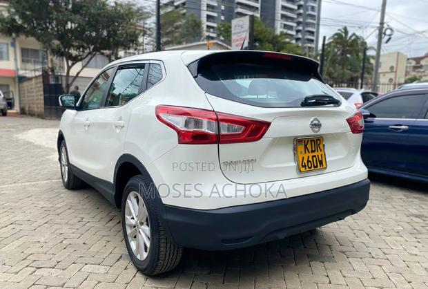 Nissan Qashqai 2017 White