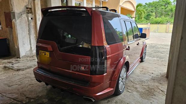 Land Rover Discovery 2012 Maroon