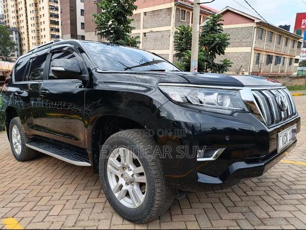 Toyota Land Cruiser Prado 2011