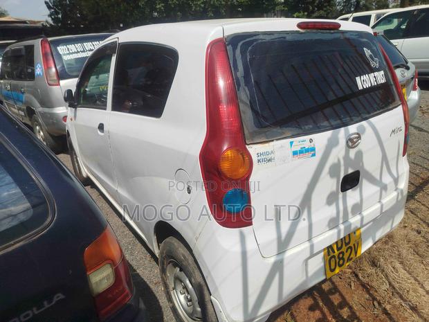 Daihatsu Mira 2014 White