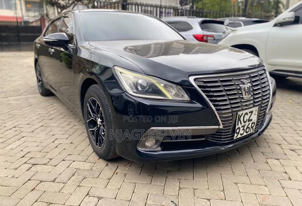 Toyota Crown 2013 Black
