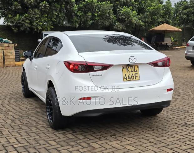 Mazda Axela 2016 White