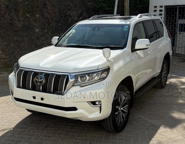 Toyota Land Cruiser Prado 2021 Beige