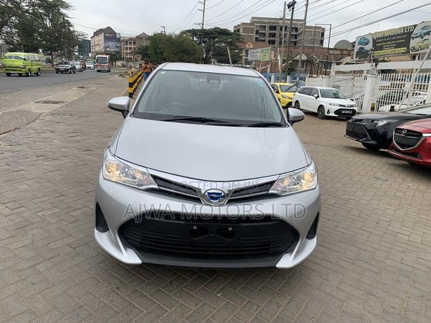 Toyota Axio 1.5 Hybrid 2WD 2020 Silver