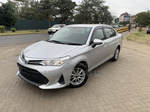 Toyota Axio 1.5 Hybrid 2WD 2020 Silver