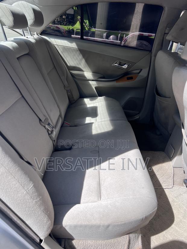 Toyota Premio 1.8 FWD 2010 Silver
