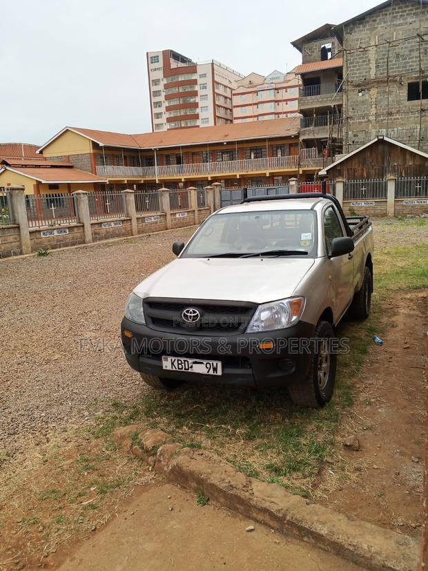 Toyota Hilux 2008 White