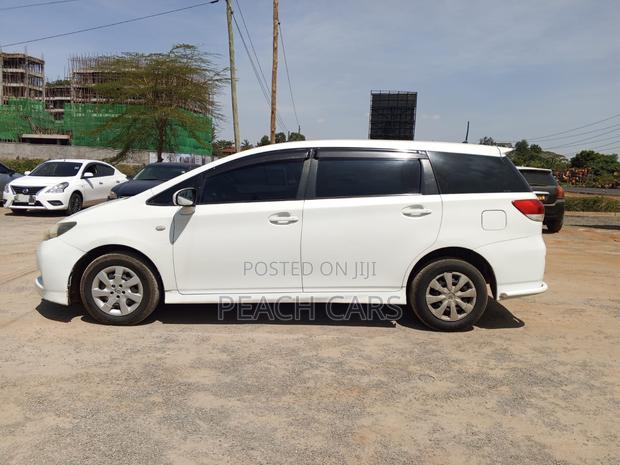 Toyota Wish 2012 White