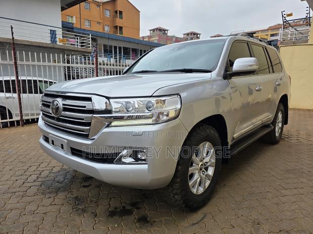 Toyota Land Cruiser 4.5 V8 VXR 2019 Silver