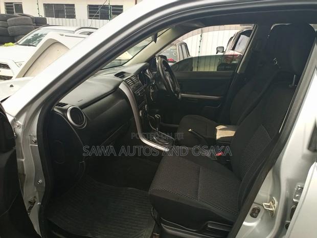 Suzuki Escudo 2006 Silver