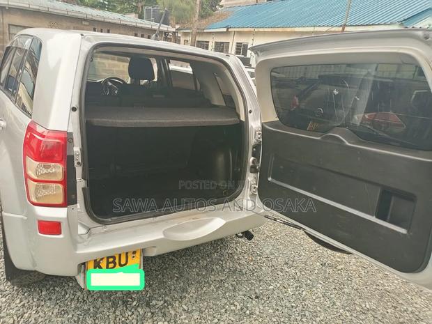 Suzuki Escudo 2006 Silver