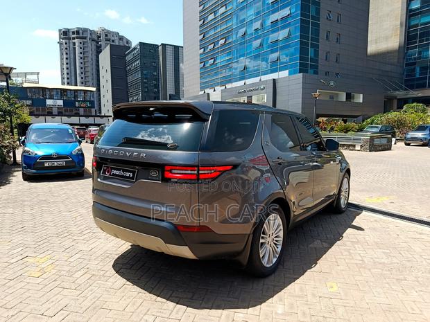 Land Rover Discovery 2017 Gray