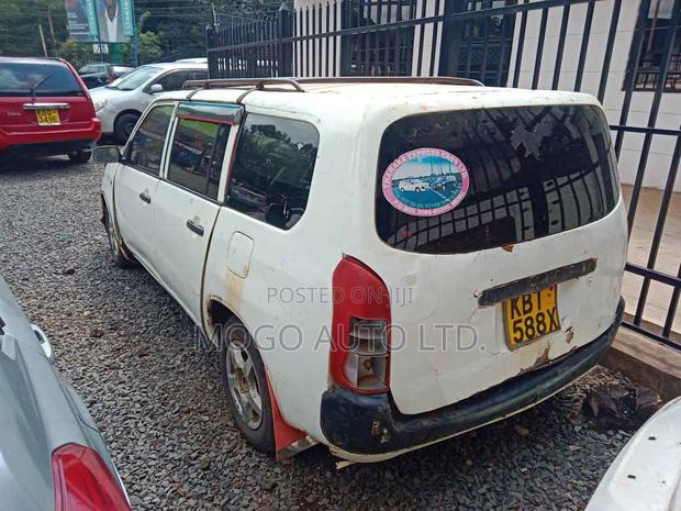Toyota Probox 2005 White