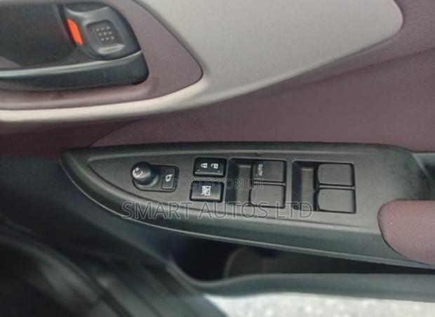 Toyota Urban Cruiser 2024 Gray