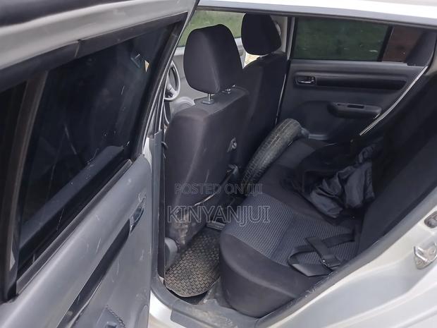 Suzuki Swift 2011 Silver