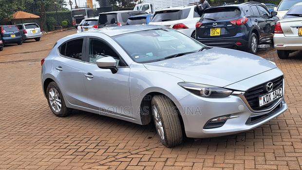 Mazda Axela 2018 Gray