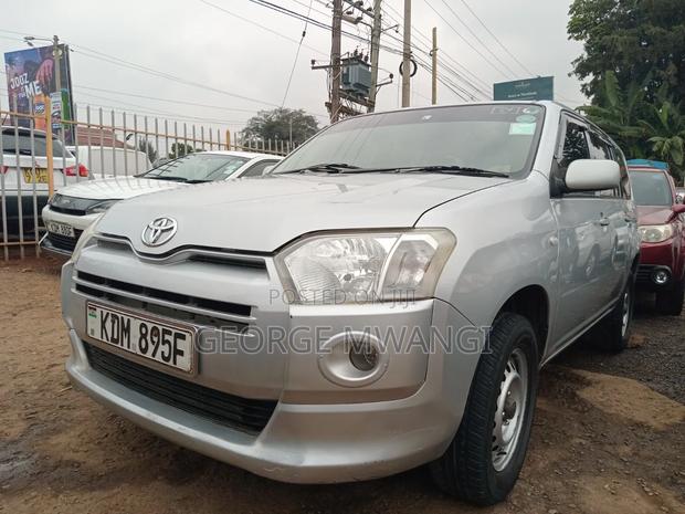 Toyota Succeed SV Premium 2016 Silver