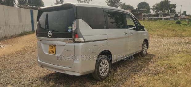 Nissan NV350 2017 Silver