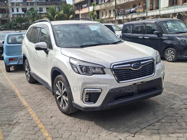 Subaru Forester 2017 White