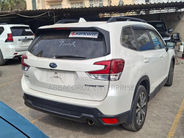 Subaru Forester 2017 White