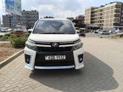 Toyota Voxy 2016 White for sale