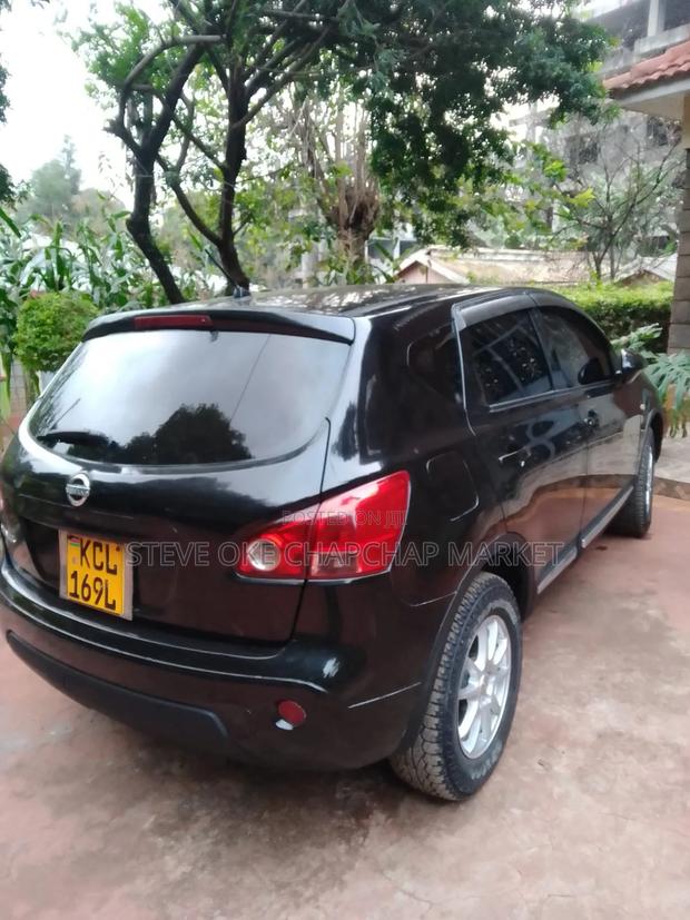 Nissan Dualis 2011 Black