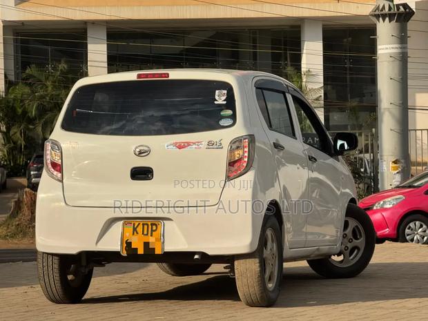 Daihatsu Mira 2016 White