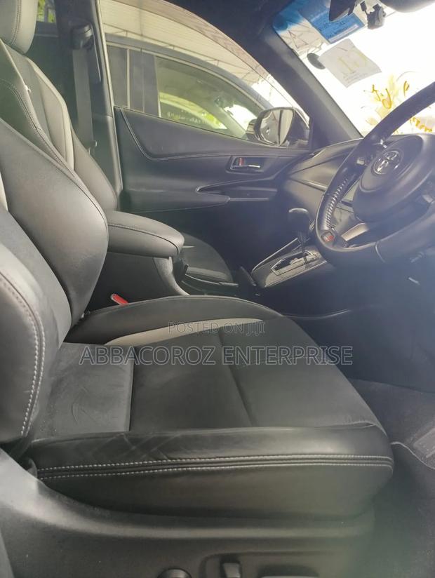 Toyota Harrier 2017 Silver