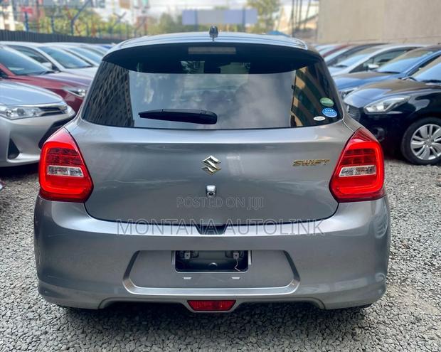 Suzuki Swift 2019 Gray