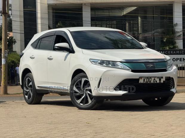 Toyota Harrier 2017 White