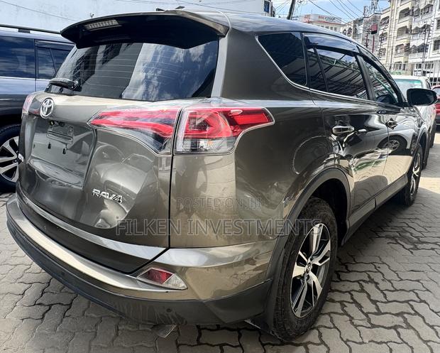 Toyota RAV4 2018 Ivory