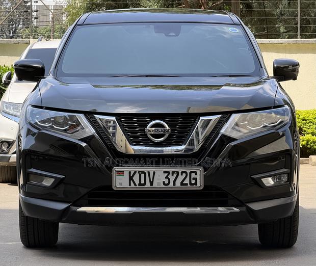 Nissan X-Trail 2.0 Petrol AWD 2018 Green