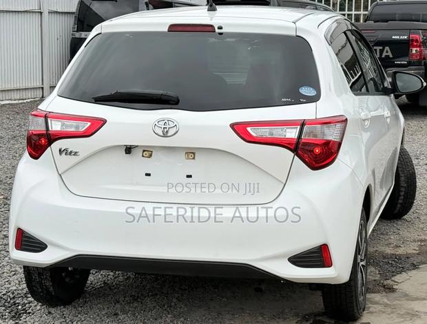 Toyota Vitz 2019 Pearl