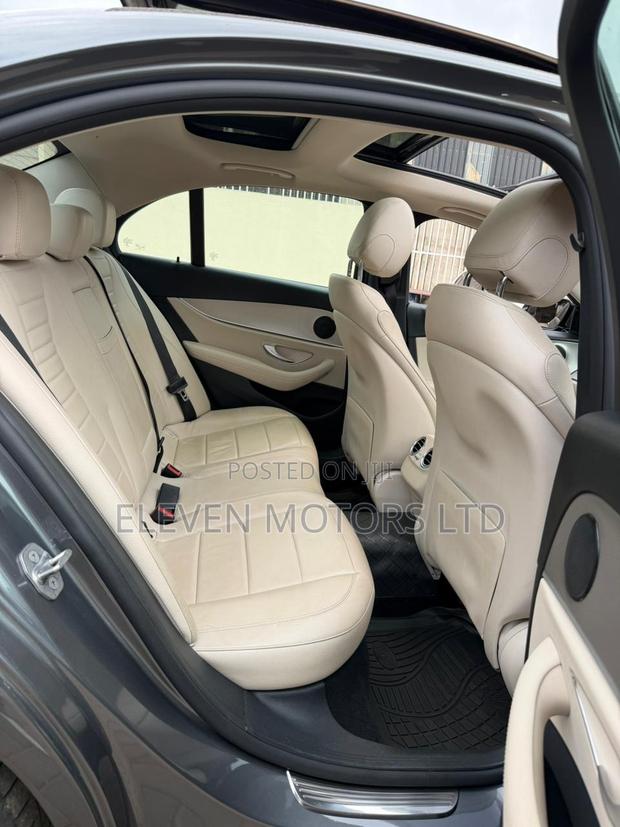 Mercedes-Benz E220 2016 Gray