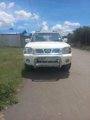 Nissan NP300 2008 White for sale