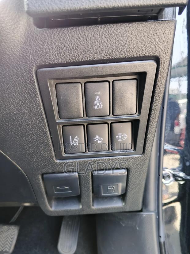 Toyota Hilux 2019 Black