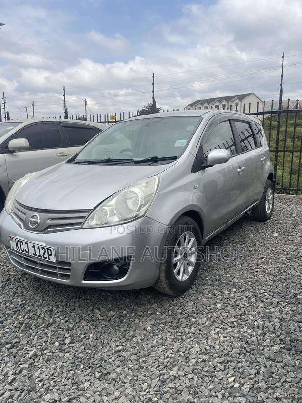 Nissan Note 2010 Silver