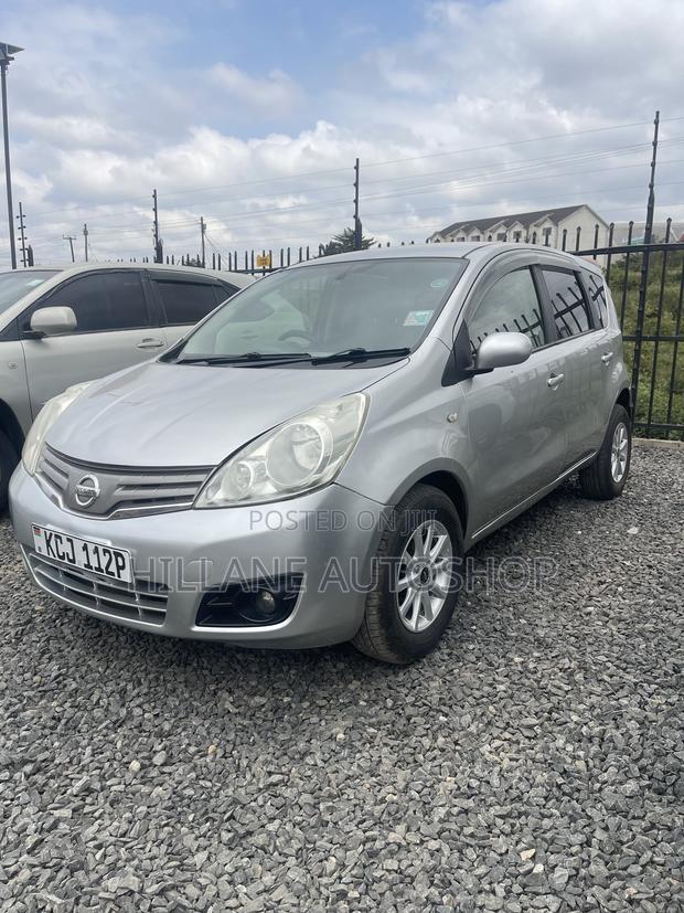 Nissan Note 2010 Silver