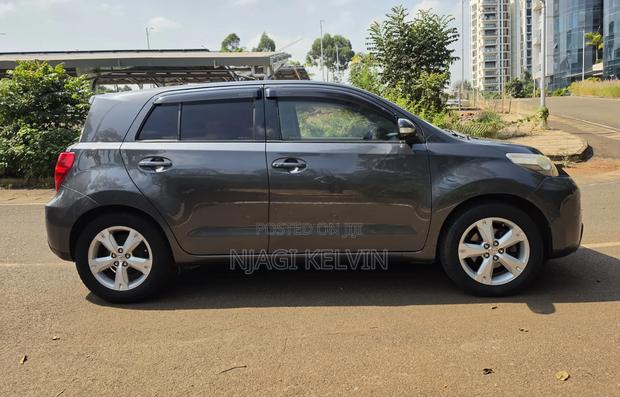 Toyota IST 2007 Gray