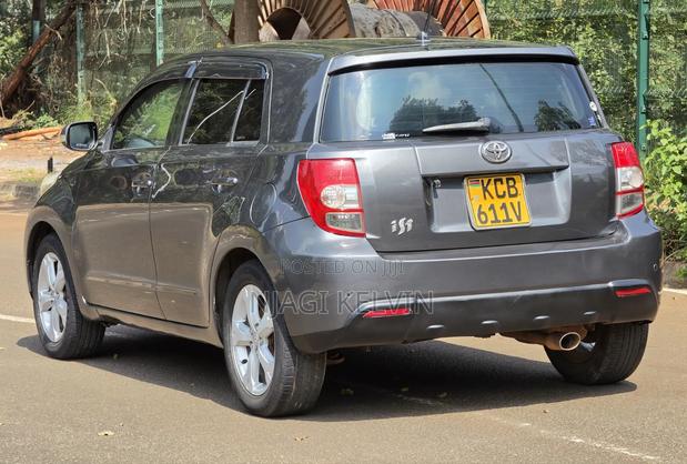 Toyota IST 2007 Gray