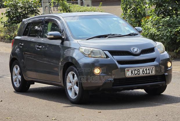 Toyota IST 2007 Gray