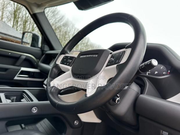 Land Rover Defender 2023 Black