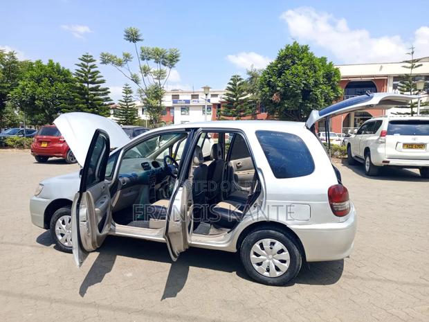 Toyota Corolla Spacio 2006 Silver