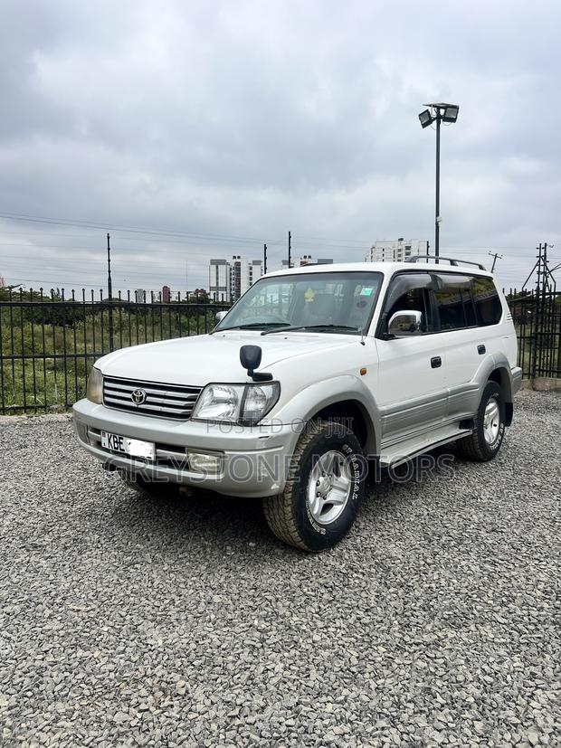 Toyota Land Cruiser Prado 2.7 16V 5dr 2001 White