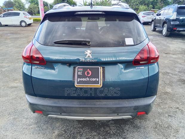 Peugeot 2008 2017 Green
